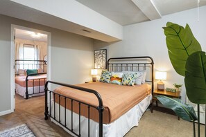 独立别墅, 多张床, 露台 (Good Life Vibes Lake House) | 3 多间卧室、特色装修、特色家居、床单