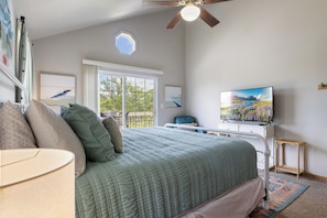 House, Multiple Beds, Patio (Good Life Vibes Lake House) - Perfect for Bachelor-bachelorettes & Friend Groups! (Osage Beach)
