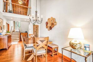 獨棟房屋, 多張床, 庭院 (Heavenly Hideaway) | 5 間臥室、獨特裝潢、布置獨特、床單