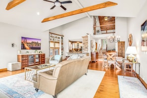 Living area - Amazing Cove, Fenced Yard, & Game Room! (Sunrise Beach)