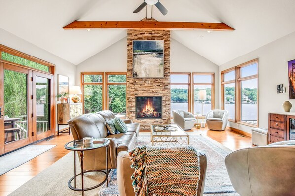 Living area - Amazing Cove, Fenced Yard, & Game Room! (Sunrise Beach)