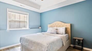 Condo, Multiple Beds, Patio (Wake Lake) | 3 bedrooms, individually decorated, individually furnished, bed sheets