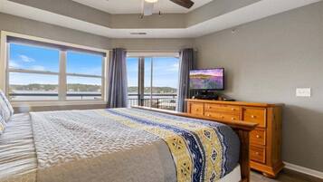 Apartment, Mehrere Betten, Terrasse (Wake Lake)