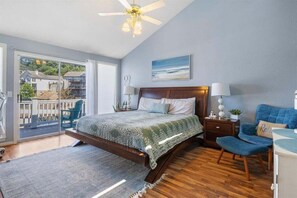 House, Multiple Beds, Patio (Serenity) | 3 bedrooms, individually decorated, individually furnished, bed sheets - Amazing Wall of Windows, Swim Dock & Pet Friendly (Osage Beach)