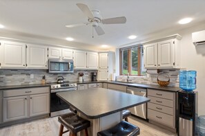 Casa, varias camas, patio (4 Waters Getaway) | Cocina privada