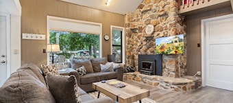 Lakefront Retreat w/ Private Dock, Kayaks, Swim Mat & Lake Views