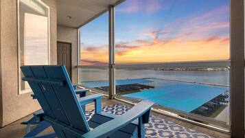 Kondominium, Beberapa Tempat Tidur, patio (Good Vibes Lodge) | Pemandangan dari kamar