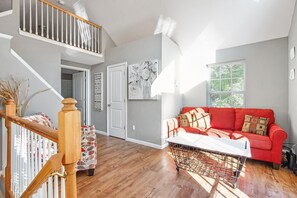 單棟房屋, 多張床, 露台 (Lofty Aspirations) | 客廳