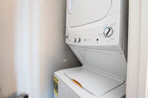 單棟房屋, 多張床, 露台 (Lofty Aspirations) | 洗衣設備