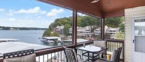 Lägenhet - flera sängar - tillgång till pool (Poolside at BreakWater Bay) | Utsikt från rummet