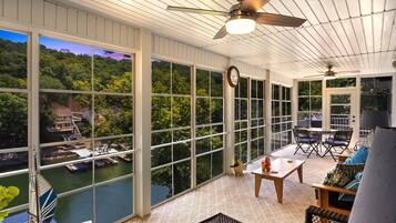 Nhà, nhiều giường, sân hiên (The Flagship) | Quang cảnh từ phòng