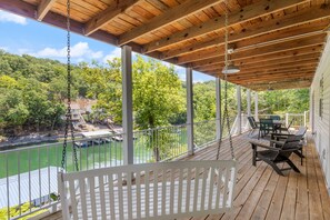 Hus, flere senger, terrasse (The Flagship) | Utsikt fra rommet