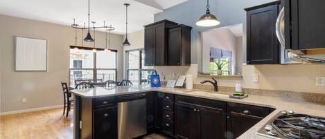 Casa, varias camas, hidromasaje (Valley Luxxe Lakehouse) | Cocina privada