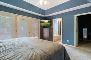 Casa, varias camas, hidromasaje (Valley Luxxe Lakehouse) | 5 habitaciones, decoración personalizada y muebles diferentes 