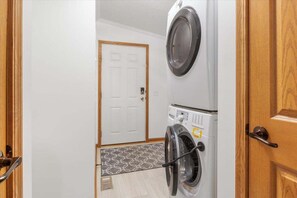 獨棟房屋, 多張床, 庭院 (Ripple Cove Hideaway) | 洗衣