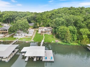Exterior - Gentle Sloped Lot, Private Dock, Boat Slip, Kayaks, Fire Table, Lakeview Deck, Family Friendly (Sunrise Beach)