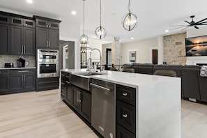 House, Multiple Beds, Pool Access (Grand Gaze) | Private kitchen - Huge Private Dock w/ 2 Slips + 2pwc, Beautiful Views, Lakeside Hot Tub, Pool & Pickleball (Sunrise Beach)