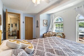 2 habitaciones, decoración personalizada y muebles diferentes 