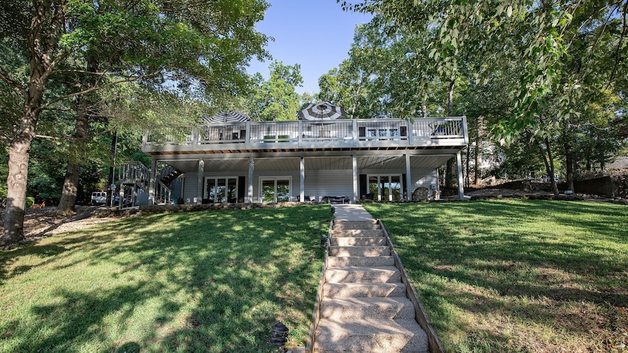 Ideal Cove With Amazing Dock, Kayaks & Fire Pit