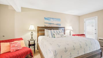 Cabin, Multiple Beds, Pool Access (Lake Life Livin) | 3 bedrooms, individually decorated, individually furnished, bed sheets