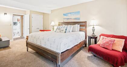 Great Location, Margaritaville Amenities & Hot Tub