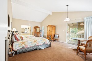 Cabana, diversos llits, accés a la piscina (Lake Life Livin) | 3 dormitoris, decoració individual, mobiliari individual i roba de llit 