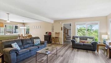 Cabin, Multiple Beds, Pool Access (Lake Life Livin) | Living area