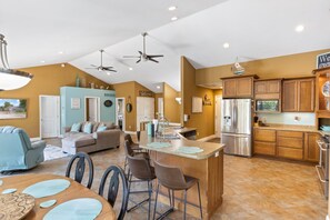 Huis, Meerdere bedden, bubbelbad (Eagle Ridge) | Interieur