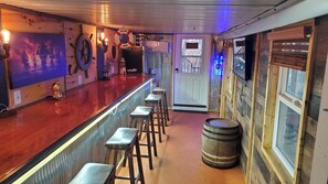 Bar (en la propiedad)