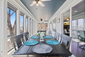 Ferienhaus, Mehrere Betten, Terrasse (Captain's Quarters) | Ausblick vom Zimmer