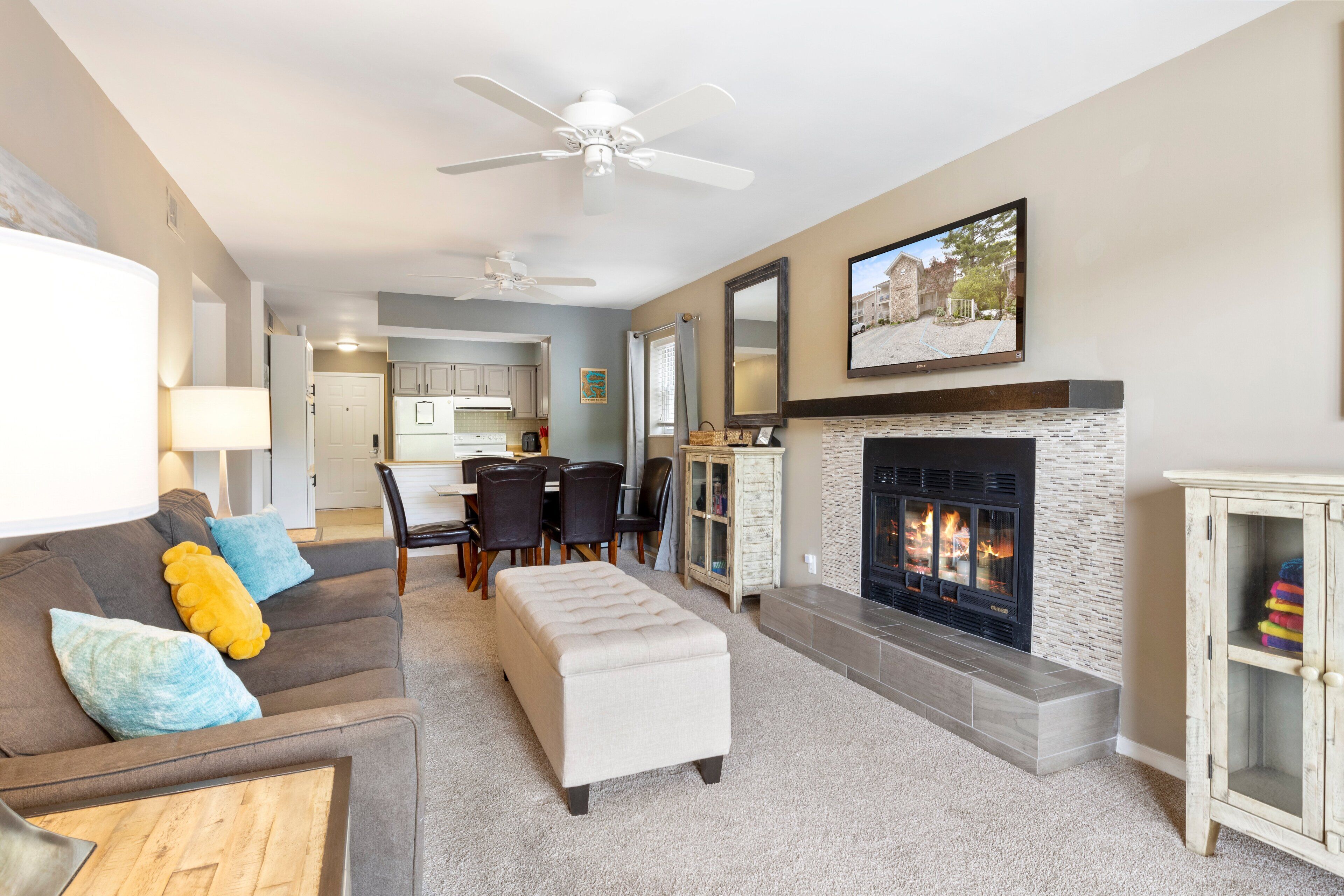 Condo, Multiple Beds, Balcony (Wheel House Lake House) | Living area