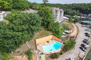 Pool - Great Views and Pool Next to Docknockers! (Lake Ozark)