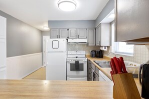 Lägenhet - flera sängar - balkong (Wheel House Lake House) | Eget kök