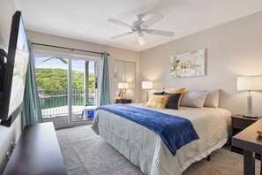 2 bedrooms, individually decorated, individually furnished, bed sheets - Great Views and Pool Next to Docknockers! (Lake Ozark)