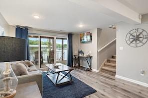 Hus - flere senge - boblebad (Lakeview Haven) | Opholdsområde