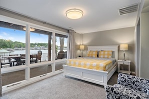 Hus - flere senge - boblebad (Lakeview Haven) | 5 soveværelser, individuelt design, individuel indretning, sengetøj