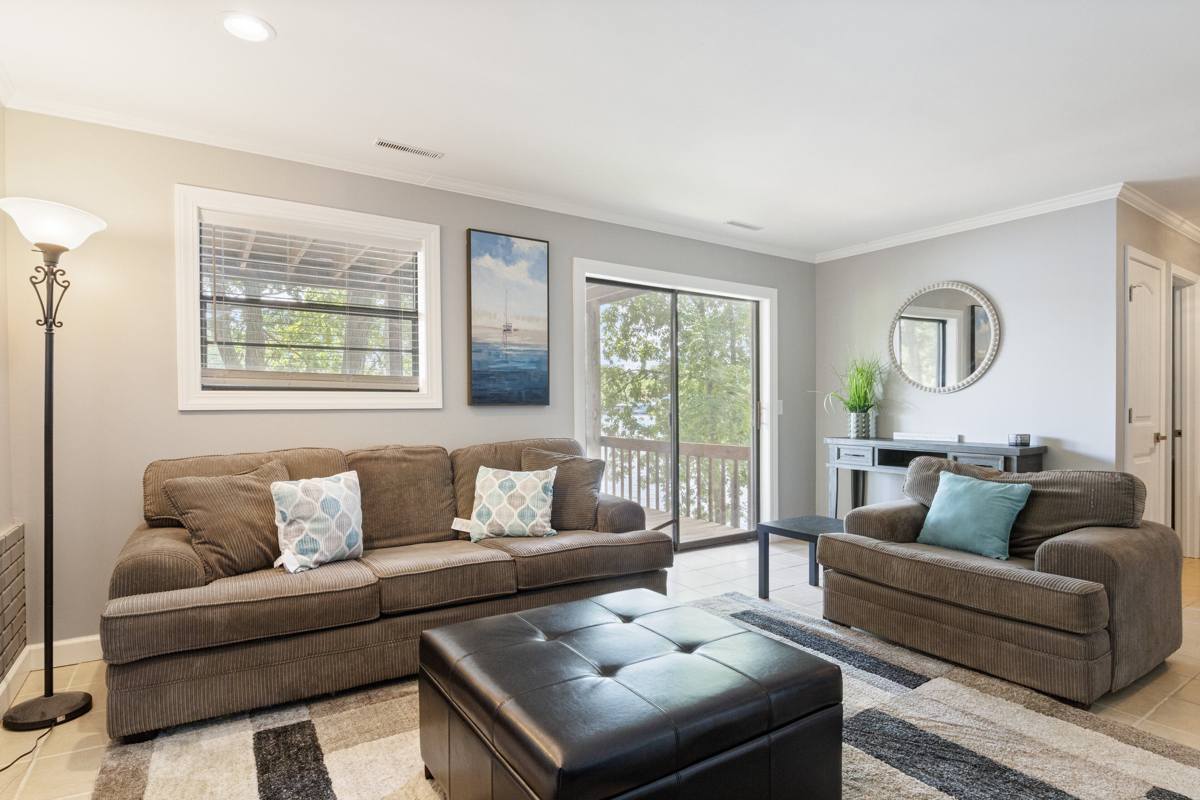 House, Multiple Beds, Patio (Sunrise Shores) | Living area