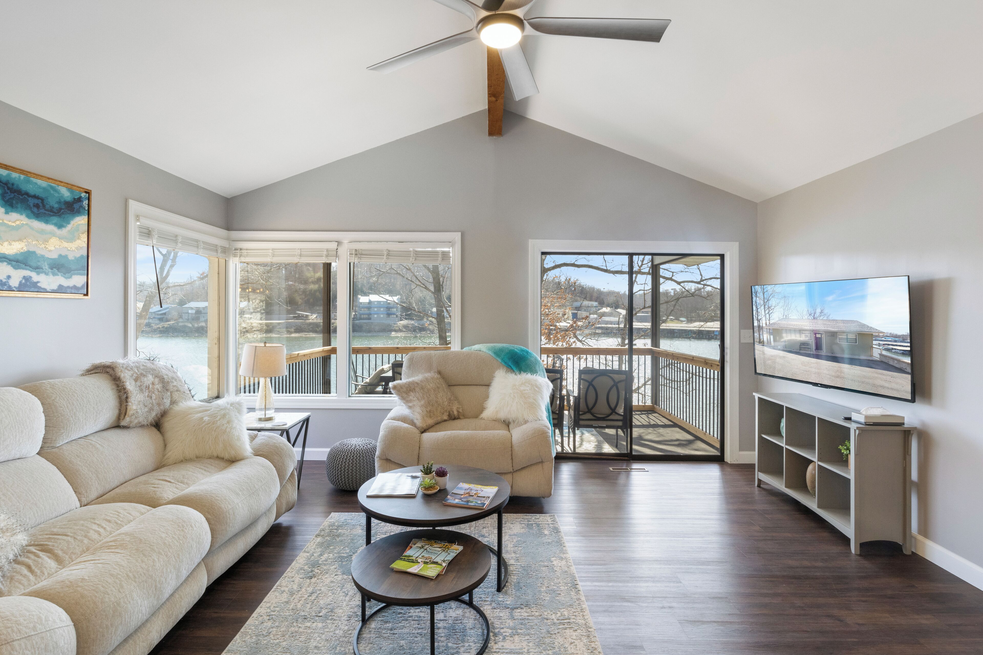 House, Multiple Beds, Patio (Sunrise Shores) | Living area