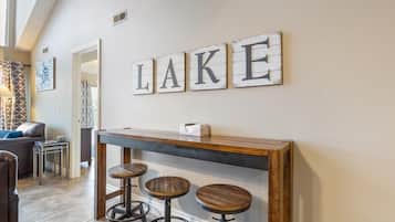 Bloc d'apartaments, diversos llits, accés a la piscina (Reel Retreat) | Interior