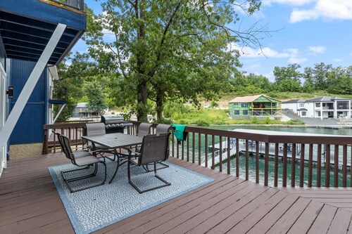 Our Cove Retreat - Perfect for Wave-free Swimming, Tanning & Prime Location Fun!