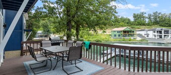 Our Cove Retreat - Perfect for Wave-free Swimming, Tanning & Prime Location Fun!