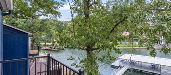 Our Cove Retreat - Perfect for Wave-free Swimming, Tanning & Prime Location Fun!