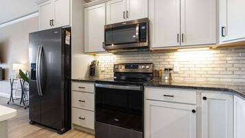 Condo, Multiple Beds, Patio (Lookout Lodge) | Private kitchen