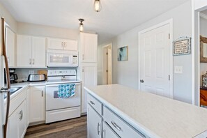 Ferienhaus, Mehrere Betten, Terrasse (Family Ties) | Eigene Küche