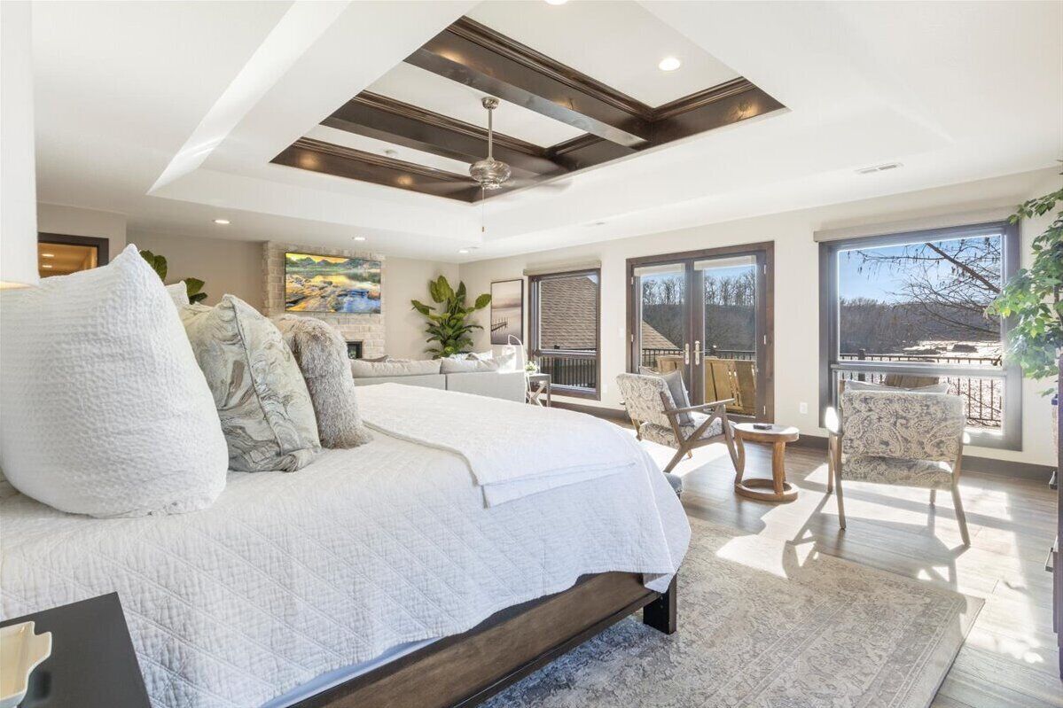 House, Multiple Beds, Patio (LOTO Pointe) | 6 bedrooms, individually decorated, individually furnished, bed sheets