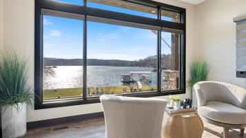 House, Multiple Beds, Patio (LOTO Pointe) | Interior