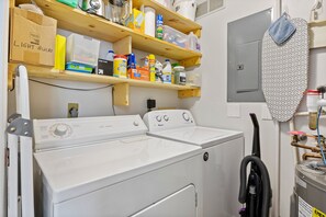 Huoneisto, useita sänkyjä, parveke (Sunset Spectacular) | Pesulapalvelu