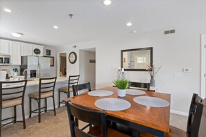 Lejlighed - flere senge - balkon (Sunset Spectacular) | 2 soveværelser