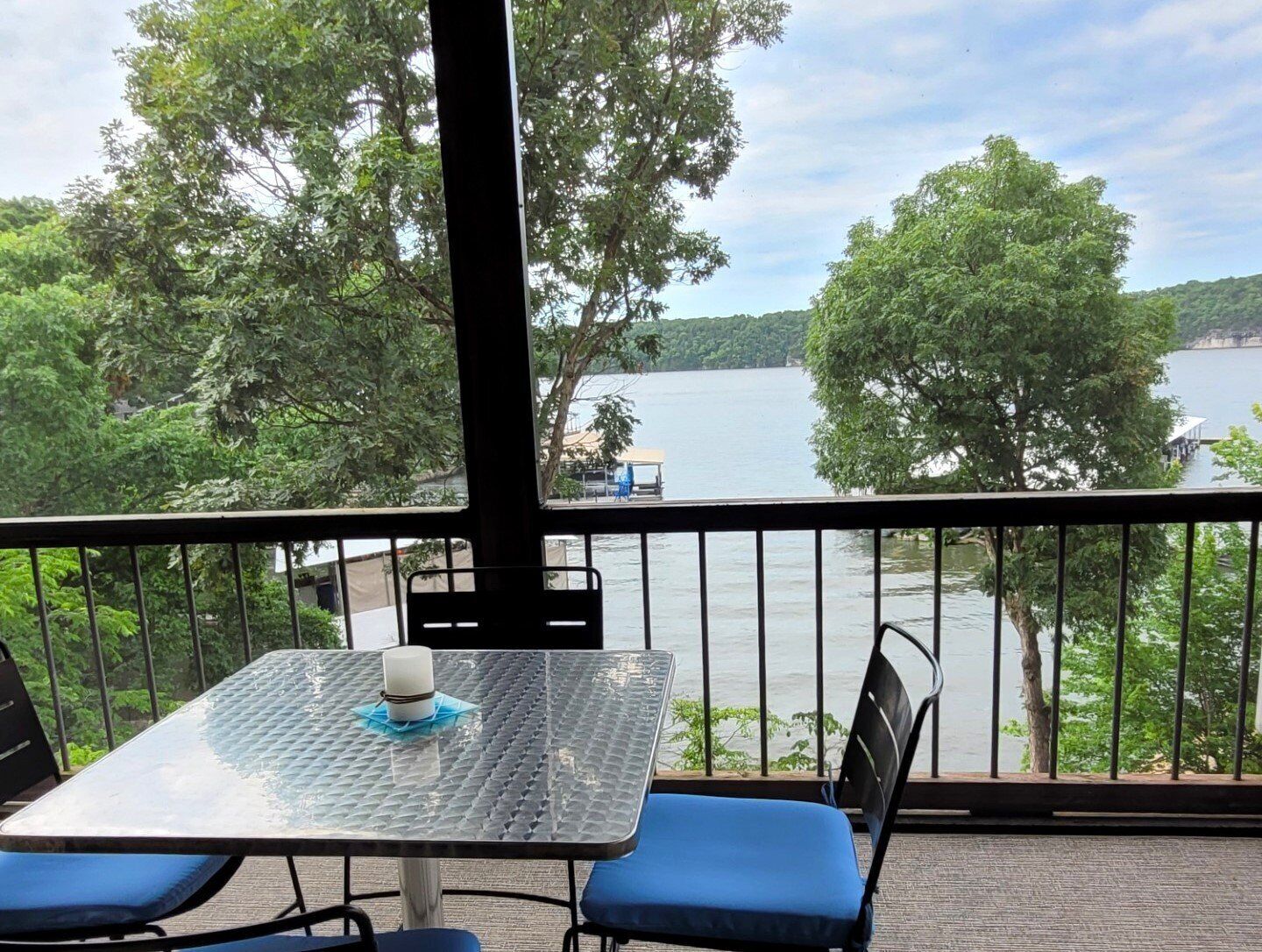 Tempat makan outdoor