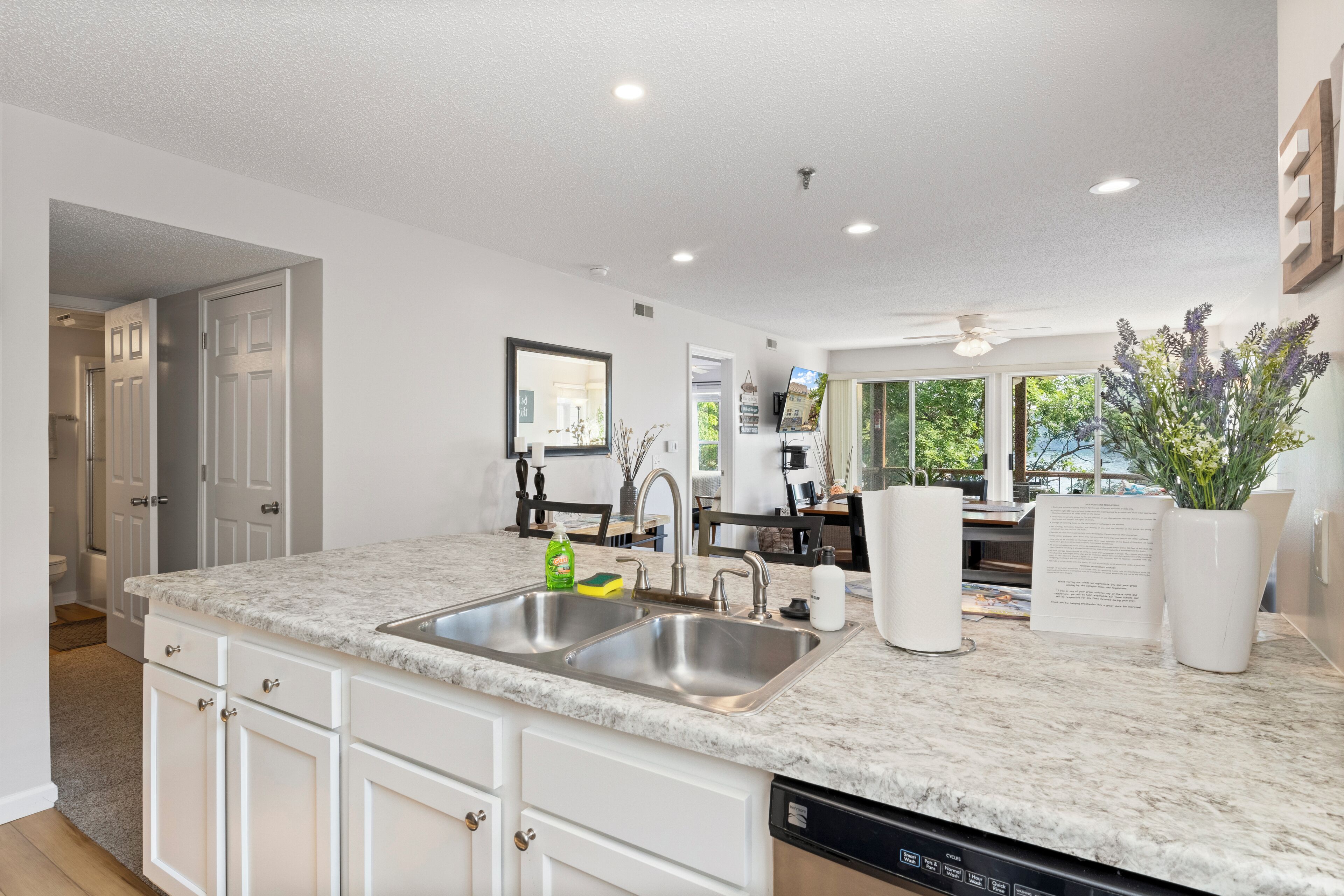 コンドミニアム ベッド (複数台) バルコニー (Sunset Spectacular) | 専用キッチン